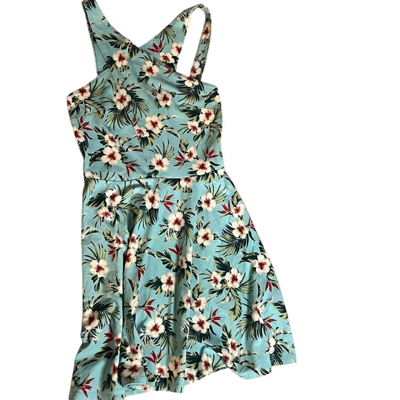 Hollister Women’s Floral Cross-Back Fit & Flare Dress Small - Picture 2 of 5